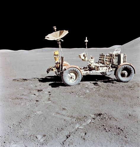 First Use of the Lunar Roving Vehicle – July 31, 1971 | NASA Space Facts For Kids, Outer Space Facts, Moon Buggy, Apollo 9, Apollo Space Program, Surface Of The Moon, Nasa History, Apple Ii, Apollo Program