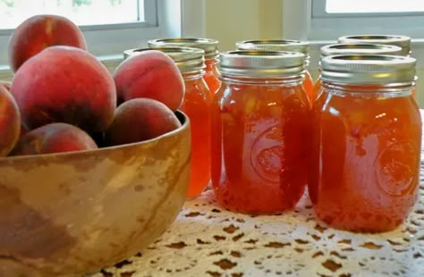 Brandy Peaches Recipes, Peach Brandy Recipe, Brandied Peaches, Homemade Spirits, Homemade Booze, Brandy Recipe, Homemade Wine Recipes, Homemade Liquors, Peach Wine