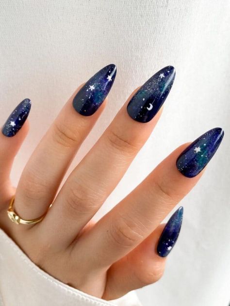 Black And Blue Nails, Blue Prom Nails, Dark Nail Designs, Blue And Silver Nails, Euphoria Nails, Dark Blue Nails, Navy Nails, Navy Blue Nails, Sky Nails