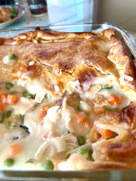 Homemade Chicken Gravy, Creamy Chicken Pot Pie, Best Chicken Pot Pie, Pot Pie Casserole, Chicken Pot Pie Filling, Chicken Pot Pie Casserole, Pot Pie Filling, Vegetable Pie, Easy Chicken Pot Pie