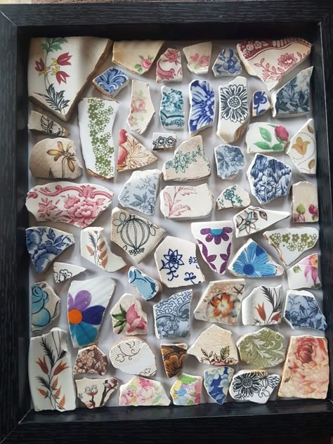 Broken China Crafts, Pretty Objects, China Crafts, Cabinet Of Curiosity, Beach Pottery, Beach Finds, Mosaic Stained, Sea Pottery, Cool Rocks