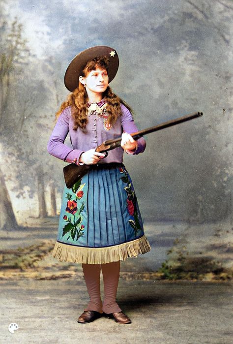 Annie Oakley, Spaghetti Western, Historical Women, The Munsters, Modern Western, Classical Conversations, Victorian Steampunk, Black And White Photographs, Old West