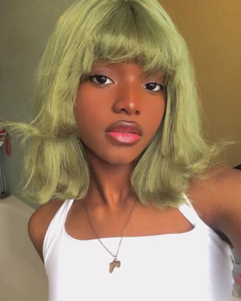 Green Hair Tan Skin, Green Hair Aesthetic, Black And Green Hair, Green Hair Girl, Best Hair Dye, Dye My Hair, Hair Inspo Color, Braids For Black Hair, Black Girls Hairstyles