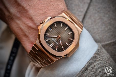 Patek Philippe Nautilus 5711:1R-001 - Rose Gold chocolate - 8 Patek Philippe Rose Gold, Incredible Watches, Patek Phillipe, Patek Watches, Gold Chocolate, Fashion Movement, Monochrome Watches, Movado Watch, Patek Philippe Watches