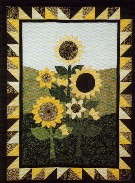 sunflower quilts Sunflower Quilt, Wall Quilt Patterns, Panel Quilt Patterns, Sunflower Quilts, Hanging Quilts, Flower Quilts, Quilt Care, Country Quilts, Patch Aplique