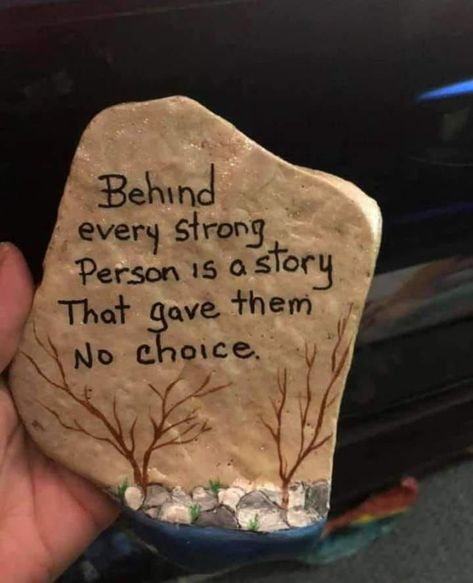 Behind Every Strong Person, Strong Person, Inspirational Rocks, Garden Sculptures, Painted Rocks Craft, Stone Garden, Painted Rocks Diy, Rock Painting Ideas Easy, Rock Painting Patterns