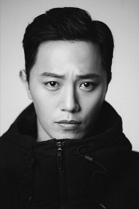 Seo Dae Young, Jin Goo, Korean Artist, Ulzzang Boy, Kdrama Actors, Famous Faces, Baccarat, Asian Men, Korean Actors