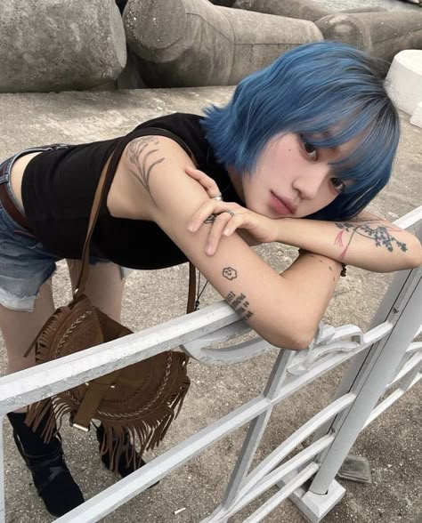 Japanese Short Hair, Hair Nutrition, Chic Short Hair, Black Hair Color, Hair Images, Dye My Hair, Hair Reference, Hair Inspo Color, Light Hair