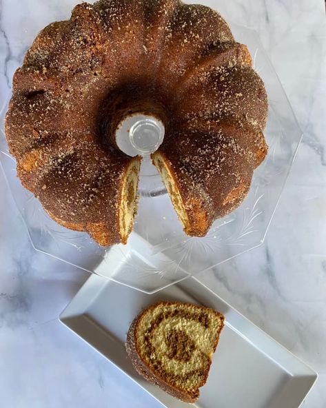 I Tried Joy the Baker's Gingerbread Swirl Cake and Yes, It's Really *That* Good | Kitchn Christmas Brunch Menu Ideas, Swirl Bundt Cake, Desserts For Fall, Christmas Brunch Menu, Apple Dump Cake Recipe, Brunch Menu Ideas, Make Sweets, Xmas Goodies, Apple Dump Cake