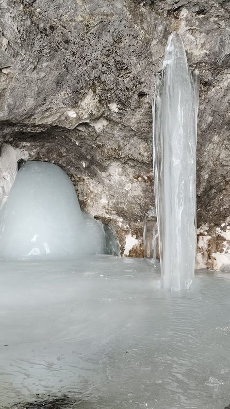 "Journeyed through sacred mountains, encountered divine serenity, and found solace in devotion. Amarnath Yatra: A transformative experience! 🏔️🙏✨" For booking call/whatsapp on +91-8510901222, Email us at info@swastikholiday.com, or visit us @ https://swastikholiday.com/shubhdarshan/amarnath-yatra-by-helicopter/ #AmarnathYatra #DivineJourney #SacredMountains #Devotion #Transformation #Serenity #Pilgrimage #Spirituality #DivineExperience #MountainsOfPeace Aru Valley, Amarnath Yatra, Nature Scene Tattoo, Science And Nature Books, Nature Bookmarks, Sacred Mountain, Lord Shiva Pics, Nature Study, Aesthetic Photography Nature