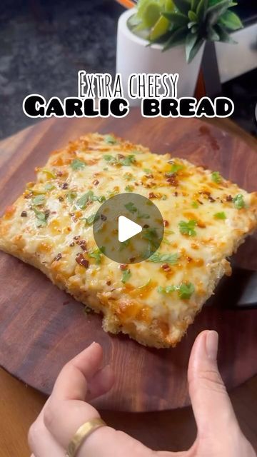 Shahin on Instagram: "Extra cheesy garlic bread  ✅save the recipe and try it later  ✅Recipe details:  garlic butter: take 15-20 garlic cloves in a pan and add some oil, fry then until golden brown  Transfer this into a blender by adding 2-3 tbsp of butter, chilli flakes and oregano  Blend it coarsely  Now take pav ladi and cut it from the middle Apply yetey garlic butter generously and top it up with some mozzarella cheese  Airfry it for 6-7 minutes until the cheese gets completely melted Now spread some chilli oil and sprinkle some fresh coriander  Cut it into pieces and enjoy ! #garlicbread #garlicbreadrecipe #cheesegarlicbread #garlicbutter #cheese #garlicky #cheesy #cheesyfood #cheesybread #cheesepull #cheesepulling #cheesysnacks #snack #easysnack #appetizers #snacks #quickrecipes #eas Garlic Bread Spread, Garlic Butter For Bread, Sandwich Recipes Indian, Cheesy Garlic Bread Recipe, Spicy Snacks Recipes, Chilli Oil, Garlic Bread Recipe, Smoothie Recipes Healthy Breakfast, Cheesy Garlic Bread