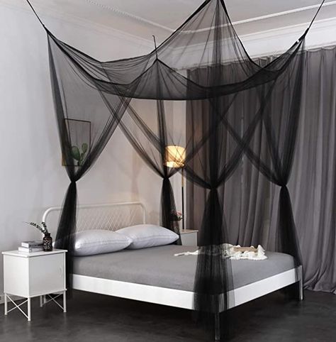 4 Poster Bed Canopy, White Bed Canopy, Girls Princess Bedroom, Black Room Decor, Bed Drapes, Letto King Size, Canopy Bed Curtains, Canopy Curtains, Bed In Corner