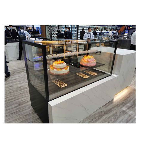 Cake Counter Display, Display Fridge Cafe, Cake Chiller Display Ideas, Cake Refrigerator, Cake Cabinet, Cake Display Cafe, Cafe Cake Display, Cafe Display Counter, Cake Display Chiller