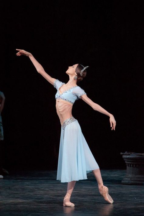 Photo Album and casting – Bolshoi dancers in Milan Vaganova Ballet Academy, Svetlana Zakharova, Ballet Russe, Ballet Beauty, Bolshoi Ballet, Ballet Photography, Dance Pictures, Body Inspiration, Dance Photography