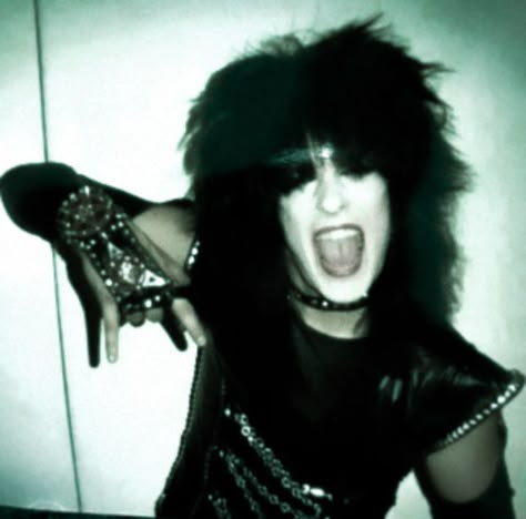 Motley Crue Funny Pictures, Motley Crue Nikki Sixx, Shout At The Devil, Motley Crüe, Peter Steele, 80s Hair, Paul Stanley, 80s Bands, Roger Taylor