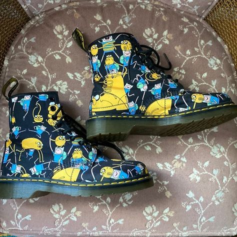 Adventure time Doc Martens Kodiak Boots, Pink Timberlands, White Leather Boots, Short Black Boots, Boots Square Toe, Steel Toe Boots, Tall Riding Boots, Harness Boots, Frye Boots