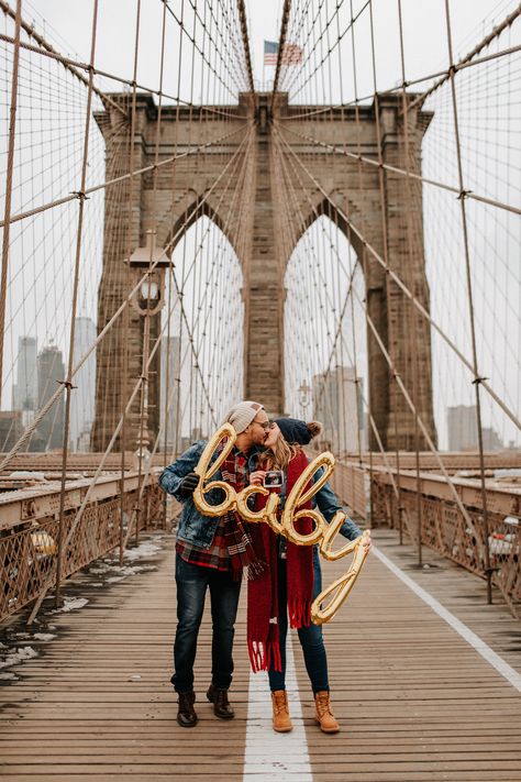 Nyc Baby Announcement, Nyc Pregnancy Announcement, Maternity Photography Nyc, Outfits New York, City Baby, Baby Announcement Photoshoot, Nyc Baby, Baby Announcement Pictures, Pregnancy Announcement Photos