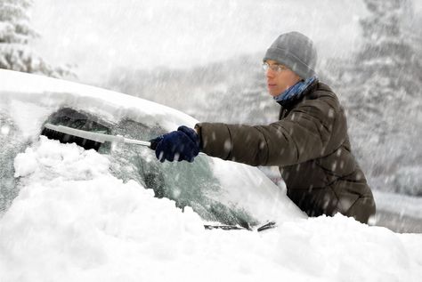 PSA: Don't Be A Jerk. Clean The Snow Off Your Damn Car Already. | HuffPost Man Cleaning, Snow Cleaning, Common Sense, Have A Laugh, Things To Know, The Snow, Sense, Collage, Pins