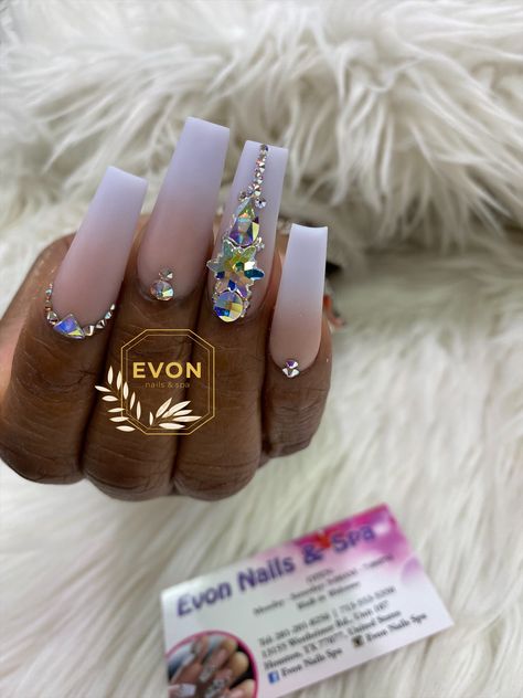 Simple Jewel Nail Designs, Easy Rhinestone Nail Designs, Rhinestone Birthday Nails, Nail Art With Rhinestones, Anniversary Nails, Nail Designs Bling, Simple Acrylic, Ombre Nail, Swarovski Nails