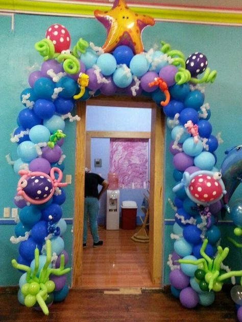 Realizamos linda #decoración para #fiestasinfantiles y #eventosempresariales solicita tu cotización y llámanos 3134205547 / 3016039557 4013122/ 4125568 Deep Sea Discovery Vbs, Ocean Party Decorations, Sea Decoration, Under The Sea Decorations, Family Ministry, Sabbath School, Spongebob Party, Sea Baby Shower, Mermaid Baby