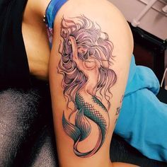 Mermaid Thigh Tattoo, Cali Tattoo, Mermaid Sleeve Tattoos, Mermaid Tattoo Designs, Flower Thigh Tattoos, La Tattoo, Tattoo Thigh, Palm Tattoos, Tattoos Geometric