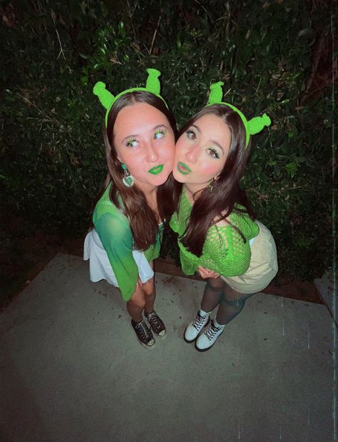 Shrek Theme Outfits, Hot Shrek Costume, Shrek Rave Costume, Cute Shrek Costumes, Shrek Outfit Ideas, Shrek Costume Women, Shrek Character Costumes Diy, Shrek Rave Outfit, Shrek Halloween Costumes