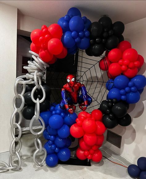 Spiderman Balloon, Spiderman Theme Party, Hulk Birthday Parties, Spiderman Birthday Party Decorations, 3d Spiderman, Spiderman Decorations, Spiderman Birthday Cake, Super Hero Birthday, Superhero Birthday Cake