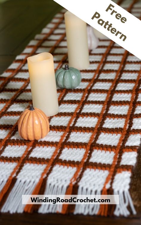 Tablerunner Crochet, Crochet Tartan, Crochet Table Cloth, Winding Road Crochet, Crochet Fall Decor, Plaid Table Runner, Table Runner Tutorial, Plaid Crochet, Crochet Table Mat