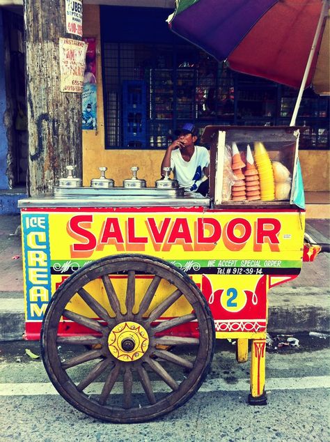 Dirty Ice Cream in the Philippines, a must-try dessert on any given sunny day. Dirty Ice Cream, Ice Cream Vendor, Philippine Culture, Culture Clothes, Philippine Holidays, Photo Arts, Philippine Art, Philippines Culture, College Education