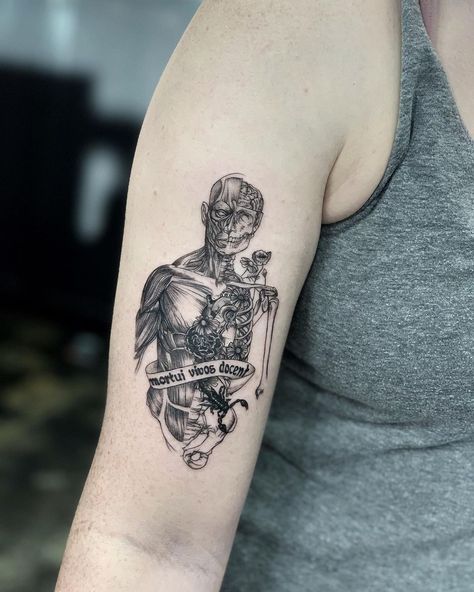 𝕚𝕟𝕜𝕨𝕠𝕣𝕜 𝕒𝕟𝕕 𝕥𝕒𝕥𝕥𝕠𝕠’s Instagram profile post: “Anatomy piece for a very cool lady! I loved hearing the story behind the elements in this. My client Briauna teaches anatomy/physiology and…” Medical Science Tattoos, Human Body Tattoo Anatomy, Mortui Vivos Docent Tattoo, Med Student Tattoo, Tourniquet Tattoo, Human Anatomy Tattoo, Surgeon Tattoo, Jaw Bone Tattoo, Healthcare Tattoos For Women