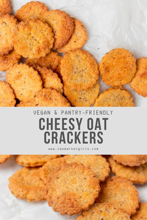 Vegan Cheese Crackers, Millet Crackers Recipes, Vegan Salty Snacks, Vegan Savoury Snacks, Cracker Homemade, Easy Savoury Snacks, Oats Crackers, Oat Crackers Recipe, Oatmeal Crackers