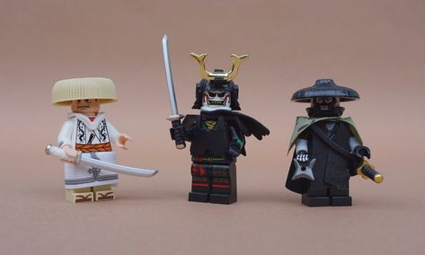 Rōnin 浪人 | Because LeYiLebrick’s custom katanas are awesome.… | Flickr Lego Samurai, Lego Zelda, Lego Scenes, Lego Character, Lego Jedi, Lego Knights, Micro Lego, Lego Custom Minifigures, Amazing Lego Creations