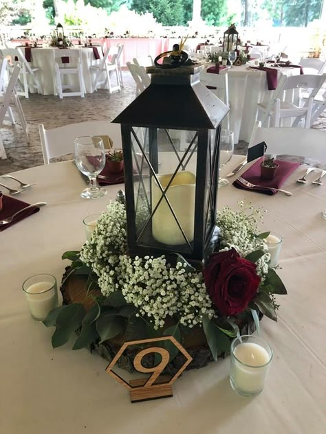 Black Lanterns Wedding Centerpiece, Antique Lantern Centerpieces, Centerpieces Lantern Wedding, Wedding Lanterns With Flowers, Black Lantern Wedding Centerpieces, Modern Lantern Centerpieces, Table Lanterns Centerpiece, Wedding Centerpieces With Lanterns, Lantern Centerpieces Wedding