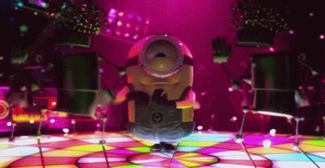 Minion Banner, Despicable Me Gif, Minion Dance, Despicable Me Funny, Minion Humor, Minions Images, Minion Memes, Minion Characters, Purple Minions