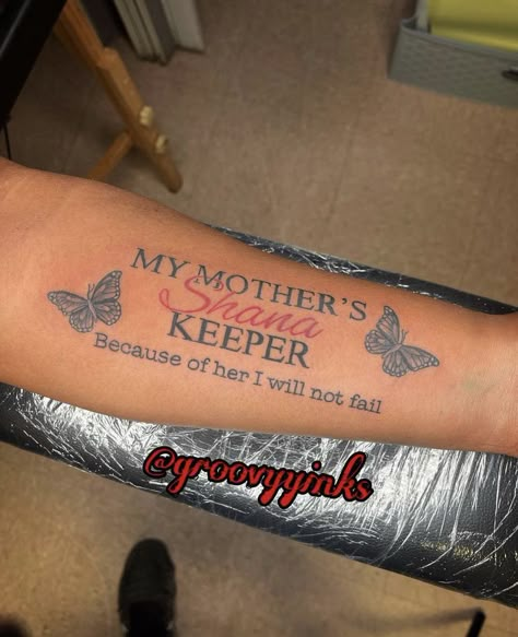 Rip Mother Tattoo Ideas, Tattoo Ideas For Mama, Family Signature Tattoo, Tattoo Ideas With Parents Names, Married To The Money Tattoo, Women Small Arm Tattoo Ideas, I Am My Mothers Keeper Tattoo, Tattoos First Time Ideas, Small Tattoo Ideas Quotes