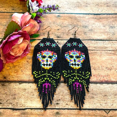 Beaded Halloween, Beaded Leaf Pattern, Halloween Beaded Earrings, Beaded Skull Earrings, Beaded Skeleton Earrings, Beaded Horror Earrings, Spooky Beaded Earrings, Sugar Skull Beaded Earrings, Halloween Earrings Beaded