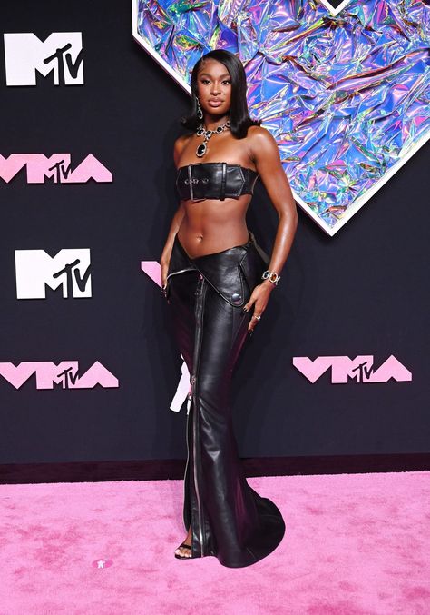 Mtv Music Awards, Vmas Red Carpet, Coco Jones, Best Red Carpet Looks, Mtv Videos, Mtv Video Music Award, Video Music Awards, Jeremy Scott, Celebrity Red Carpet