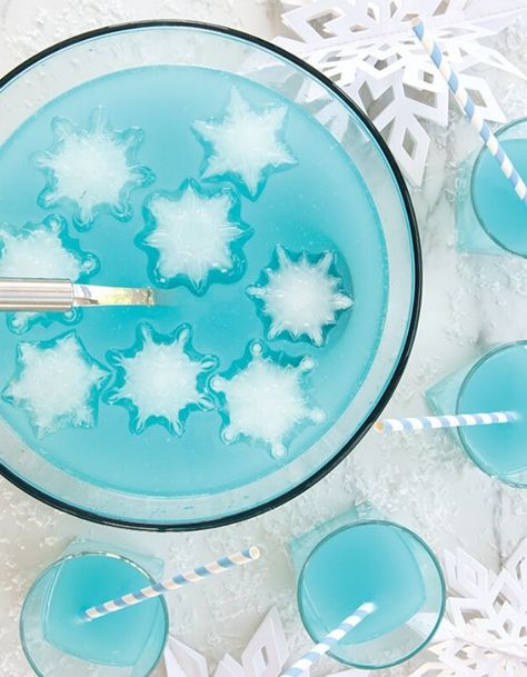 Nordicware Recipes, Winter Wonderland Theme Party, Sunset Gourmet, Wonderland Theme Party, Snowflake Birthday Party, Ice Party, Theme Party Ideas, Snow Party, Snowflake Party