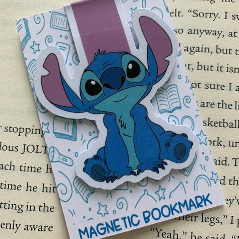 Disney Bookmark, Bookmarks Diy Kids, Disney Bookmarks, Birthday Purple, Stitch Bookmark, Journal Cute, Cute Bookmark, Bookmarks For Books, Reading Accessories