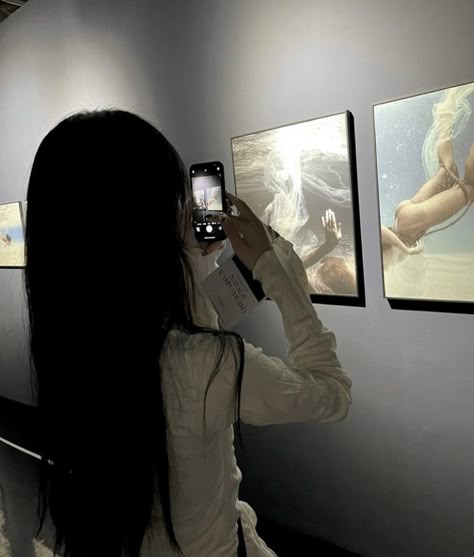 A Photo, A Woman, Wall, Art