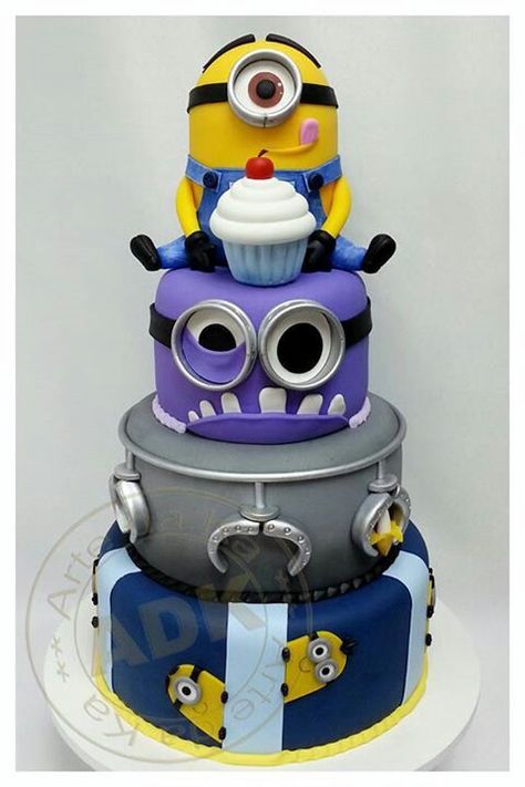 Minion cake - For all your cake decorating supplies, please visit craftcompany.co.uk Despicable Me Cake, Evil Minion, Dessert Design, A Minion, Minion Cake, Character Cakes, Crazy Cakes, Disney Cakes, Novelty Cakes