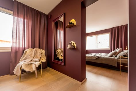 Maroon Bedroom, Maroon Walls, Burgundy Bedroom, Burgundy Walls, Blush Bedroom, Gold Bedroom, Red Rooms, Room Paint Colors, Interior Paint Colors