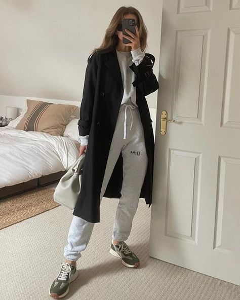 AMY WARD | Fashion & Styling on Instagram: "One of those Mondays where comfort comes first ☁️ Trench @cubic_original Tracksuit @staxofficial_ Bag @polene_paris Trainers @marksandspencer @marksandspencerstyle *contains PR" Gray Tracksuit Outfit, Tracksuit Outfit Women, Amy Ward, Grey Tracksuit, Tracksuit Outfit, Fashion Styling, Outfit Women, First They Came, Grey Fashion