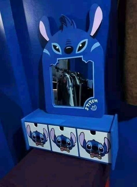 Stitch Vanity Mirror, Stitch Bedroom Ideas For Teens, Stitch Bedrooms, Stitch Furniture, Stitch Room Ideas, Stitch Bedroom Ideas, Stitch Room Decor, Stitch Mirror, Stitch Toys