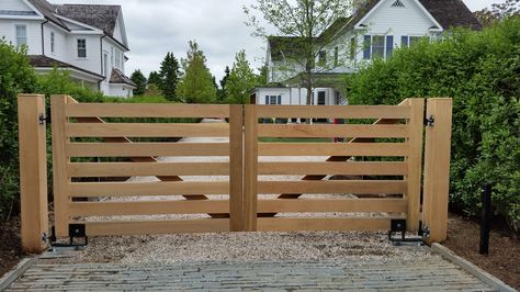 Custom design Wooden Driveway Gate with auto access controls. Made out of Western Red Cedar. Rustic Driveway Gate, Cedar Driveway Gate Ideas, Double Door Gate Fence, Wooden Driveway Gate Ideas, Wooden Driveway Gates Diy, Cedar Driveway Gate, Diy Wood Driveway Gate, Wood Driveway Gate, Diy Wooden Driveway Gate