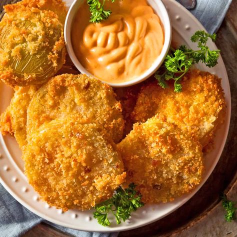 Fried Green Tomatoes Cabbage Cakes, Creamy Cilantro Dressing, Fried Green Tomatoes Recipe, Pickled Green Tomatoes, Green Tomato Recipes, Caprese Recipes, Fried Tomatoes, Tomato Relish, Fried Green Tomatoes