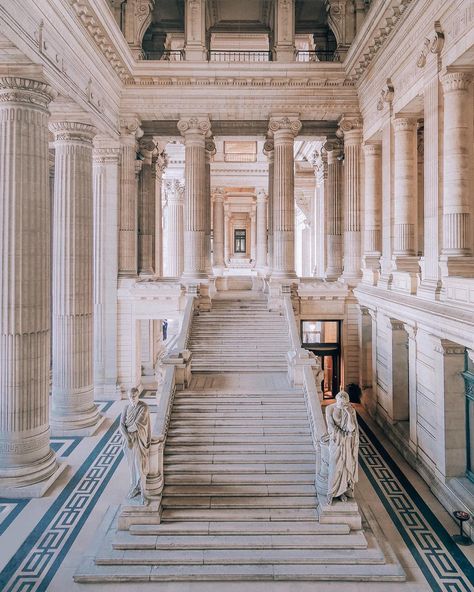 GENEVIĒVE 🦋’s Instagram post: “Did you know that Brussel’s Palace of Justice is the biggest courthouse in the world? ⚖️ // Its stunning architecture is an idea of Mr.…” Palace Of Justice, Stunning Architecture, Scaffolding, The Building, The Works, Brussels, Belgium, Palace, Knowing You