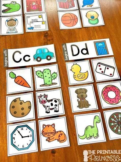 Alliteration Activities Preschool, Preschool Beginning Sounds, Sounds Activities, Letter Sound Activities, Pocket Chart Activities, Letter Sound, Kindergarten Centers, Preschool Literacy, Preschool Letters