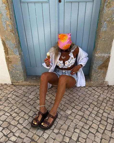 🧡🍦🍋🐚🌸 Bandana, ice, sun, beach, cocktails & salty skin : best mood ! outfitinspo spring springsummer springstyle ootd inspo Lisboa faro Portugal Icecream holidays Faro Portugal, Good Mood, Summer Vibes, Rocker, Portugal, Spring Fashion, Ootd, Outfit Inspo, Skin