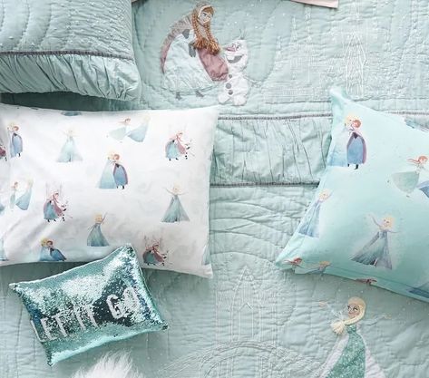 Give Your Room A Royal Makeover With Pottery Barn Frozen Bedding Frozen Bedding, Frozen Quilt, Frozen Bedroom, Frozen Room, Frozen Kids, Pb Kids, Teen Girl Bedroom, Frozen Inspired, Frozen Disney